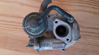 JA11にHT-06、HT-07流用タービンアダプター！ボルト付き！要補修！ジャンク！ JA11にHT-06、HT-07流用タービンアダプター！ボルト付き！要補修